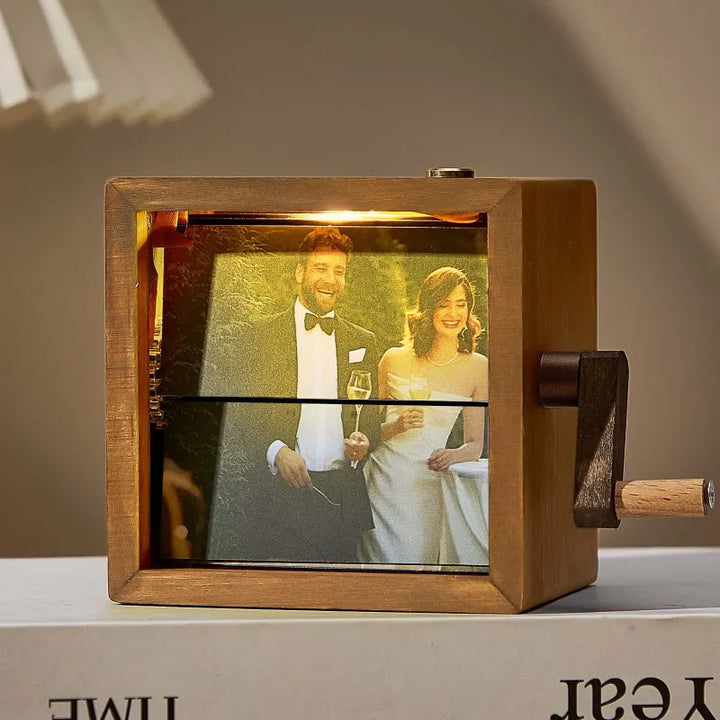Custom Flip Book Frame Animation Machine Mechanical Hand-cranked Photo Album with Light Black Walnut Couple Photo Cube Frame Creative Gift